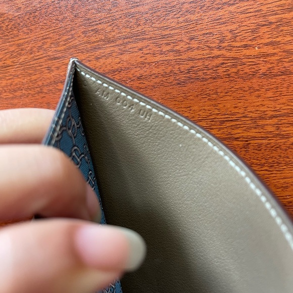 Hermes Men Wallet - Picture 8 of 8